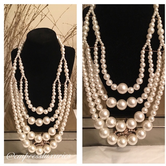Jewelry - Big Pearl Statement✨✨